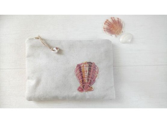 Embroidered Shell Coin Purse