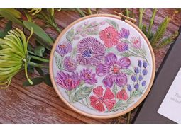 Cottage Garden Hand Embroidery Kit alternative