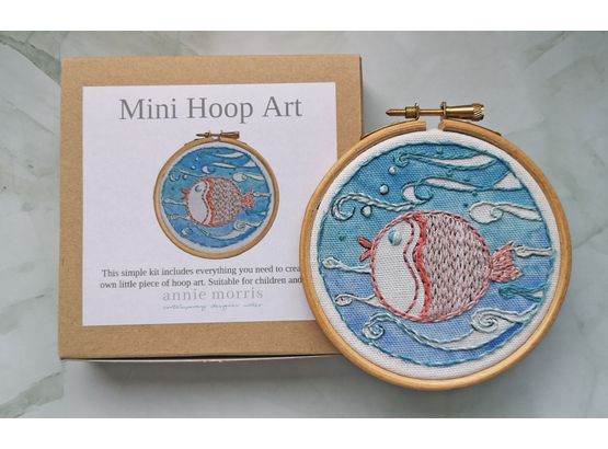 Mini Hoop Art Hand Embroidery Kit - Puffa fish