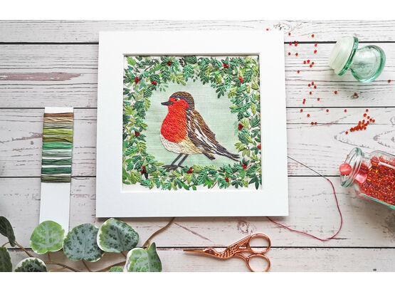Robin Redbreast Bird Embroidery Pattern Design